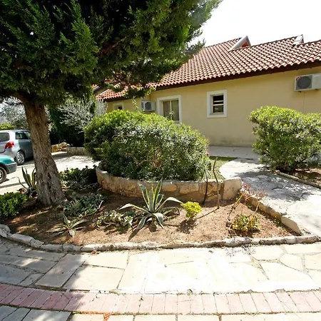 Alonia * Pissouri